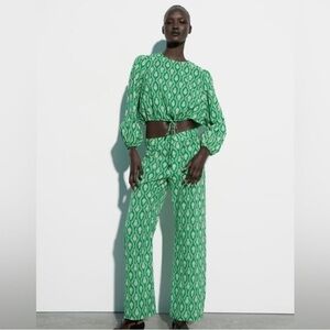 Zara Green Matching Suit with Wide-Leg Design